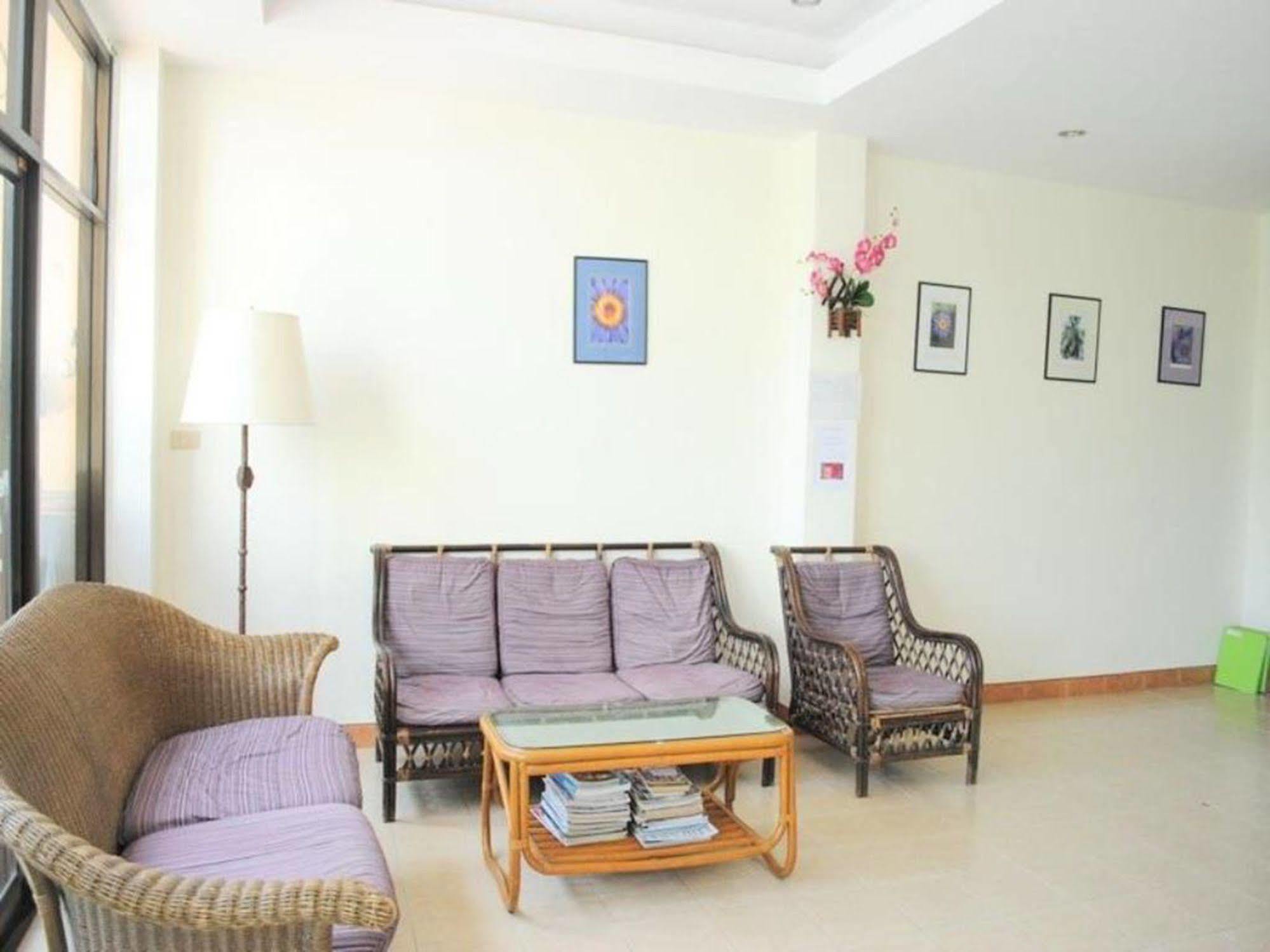 Penzy Guest House Chaweng  Esterno foto